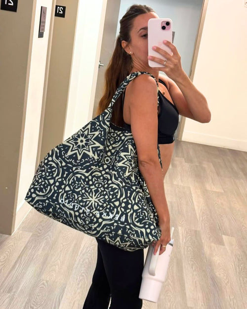Aura Tote