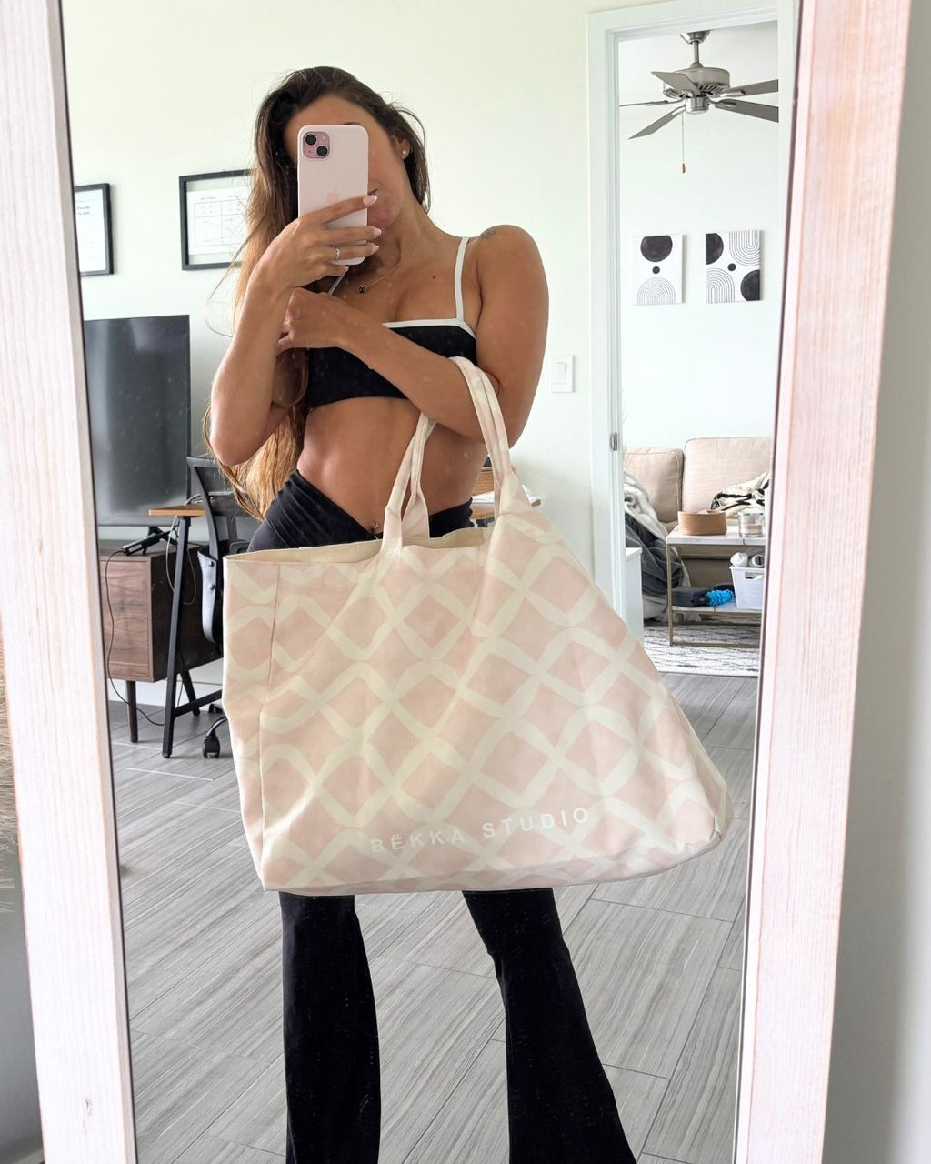 Milos Tote