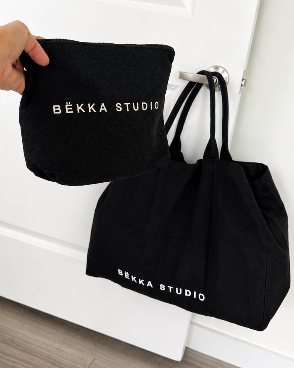 Noir Tote