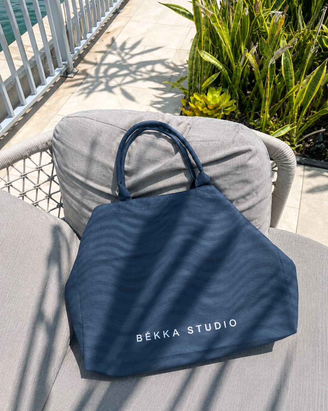 Wave Tote