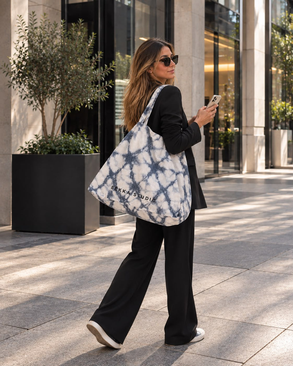 Flow Tote