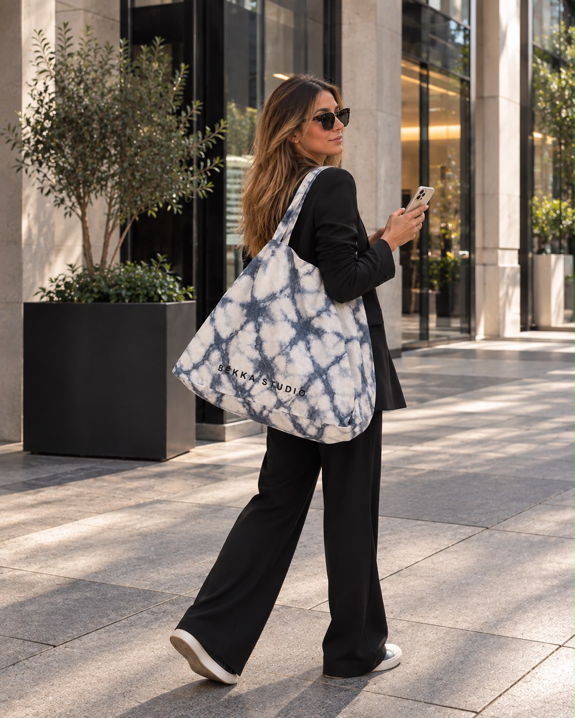 Flow Tote