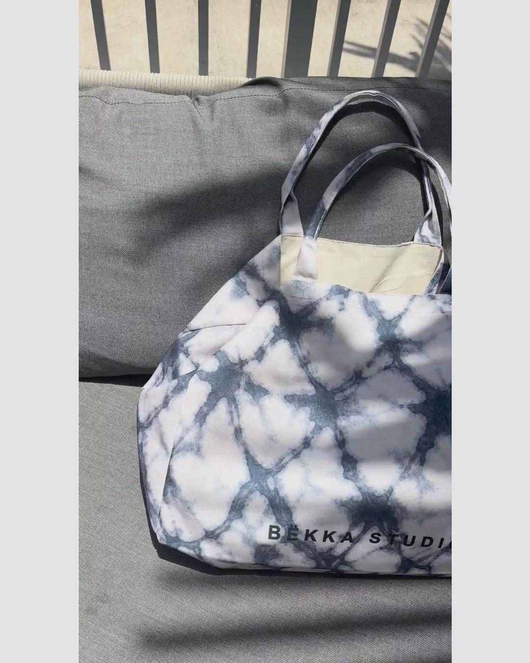 Flow Tote